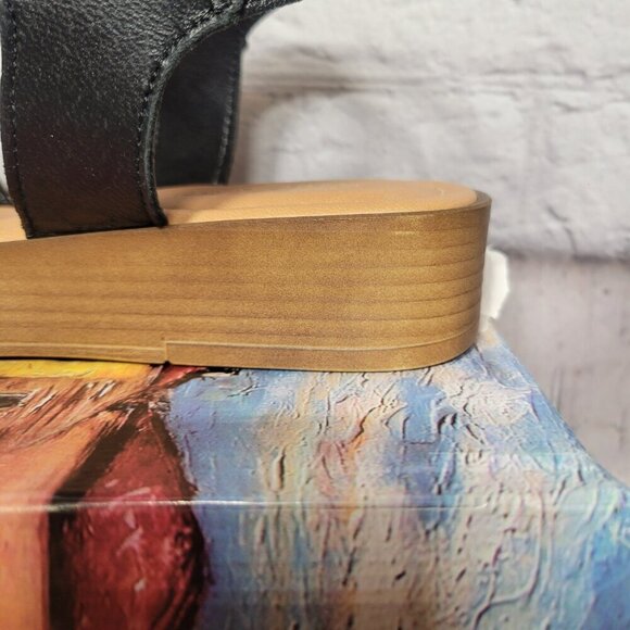 Bella Vita Women's Car-Italy Wedge Sandals - Picture 6 of 8